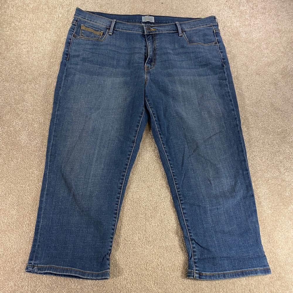 Levis 515 Capri Jeans Womens 16 Blue Medium Wash Stretch Denim Cropped 515-0216